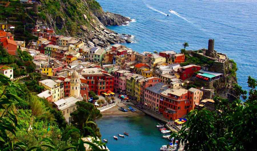 Backroads in Cinque Terre, Italy