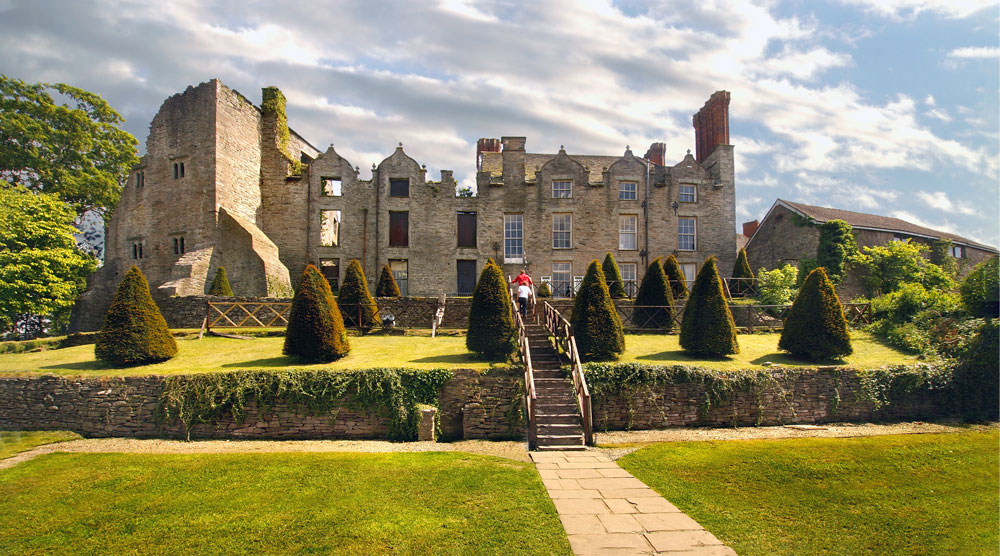 Hiking, Travel Writing, &amp; Britain&rsquo;s Greatest Trails