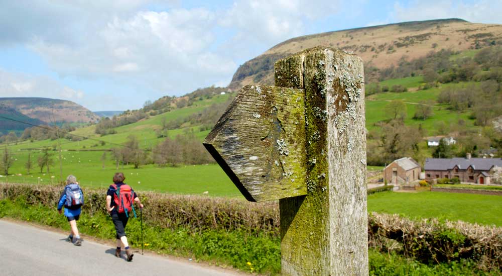 Hiking, Travel Writing, &amp; Britain&rsquo;s Greatest Trails