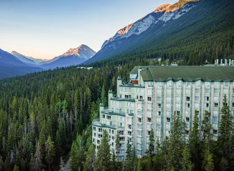 Exterior Rimrock Resort Hotel
