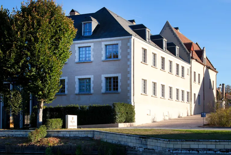 Exterior view of Relais de Chambord hotel