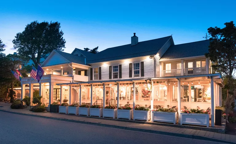 Exterior Outlook Inn