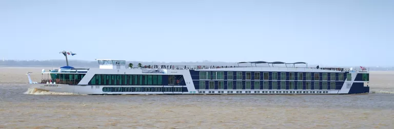 AmaDolce Ship