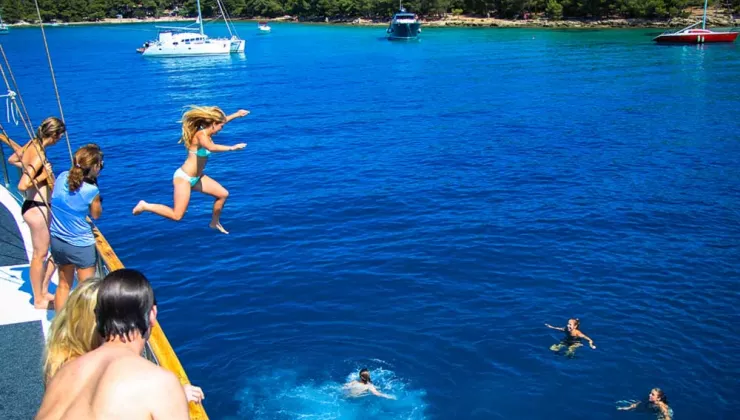 Dalmatian Coast Croatia, Jumping off boat