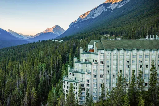 Exterior Rimrock Resort Hotel
