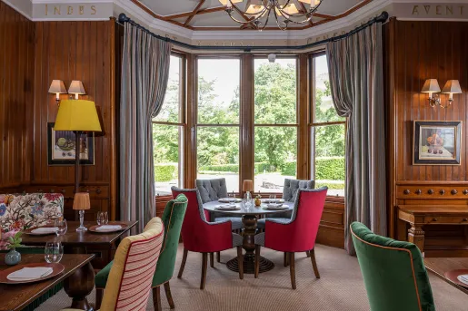 hotel restaurant